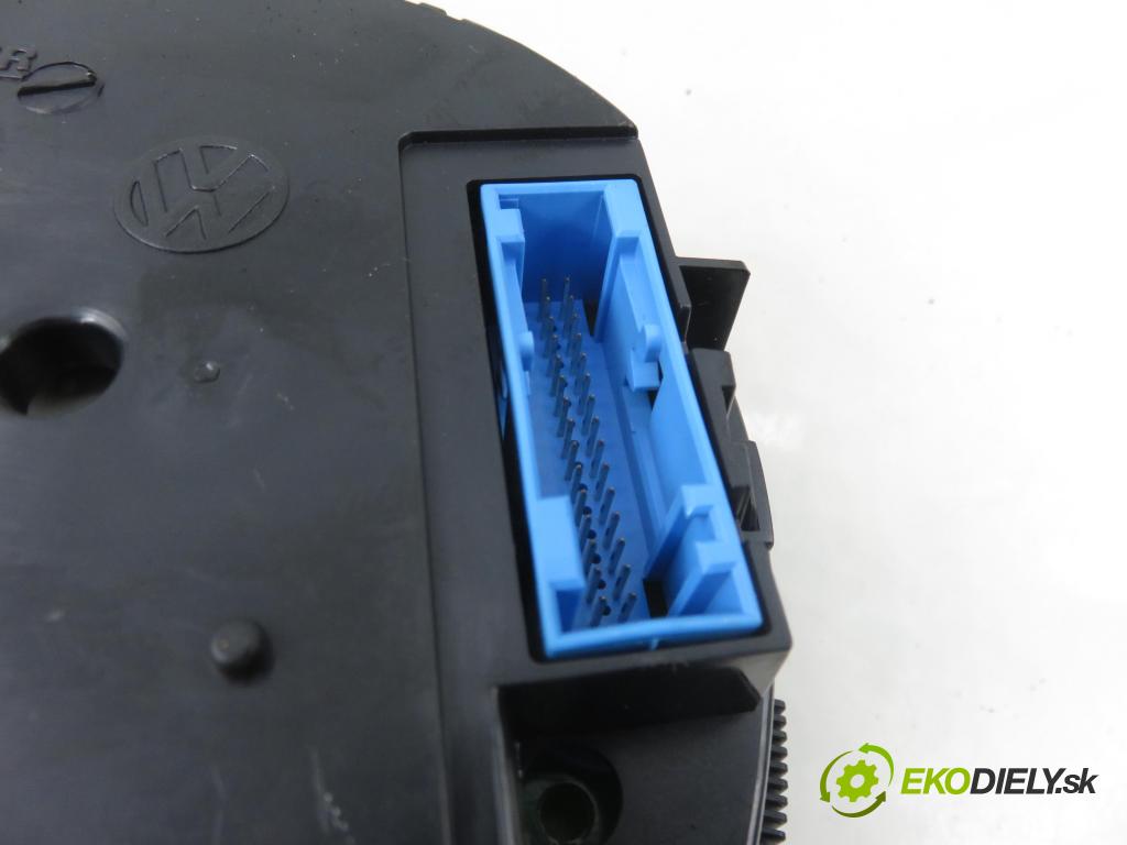 VW GOLF IV (1J1) HB 2002 66,00 1.9 TDI 90 - ALH 1896,00 Prístrojovka elektrický 1J0920805E