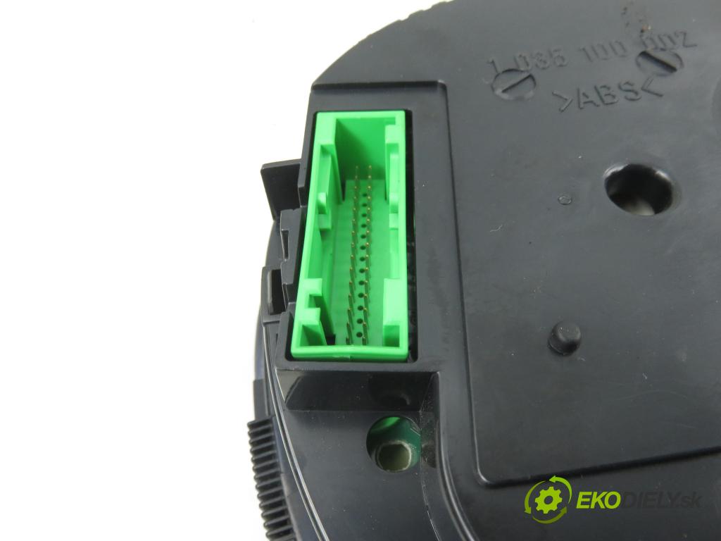 VW GOLF IV (1J1) HB 2002 66,00 1.9 TDI 90 - ALH 1896,00 Prístrojovka elektrický 1J0920805E