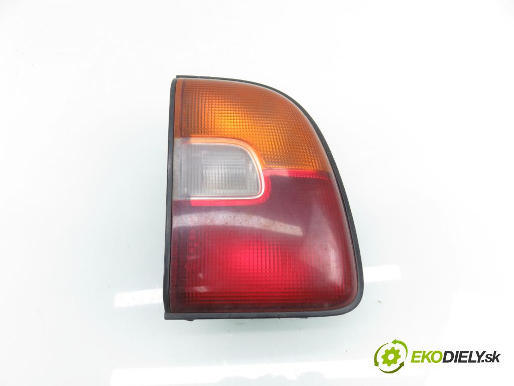 TOYOTA RAV 4 I (_A1_) SUV 1994 95,00 2.0 4WD - 3S-FE 1998,00 Svetlo pravé zadné 