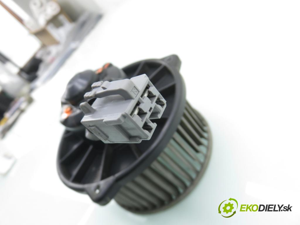 TOYOTA RAV 4 I (_A1_) SUV 1994 95,00 2.0 4WD - 3S-FE 1998,00 Ventilátor vetráku 1940000340