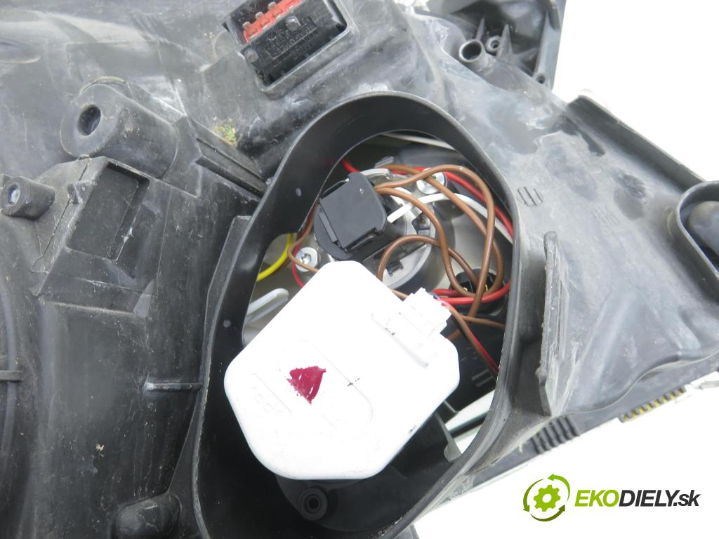 OPEL VECTRA C (Z02) SEDAN 2003 90,00 1.8 16V 122 - Z 18 XE 1796,00 světlo LP