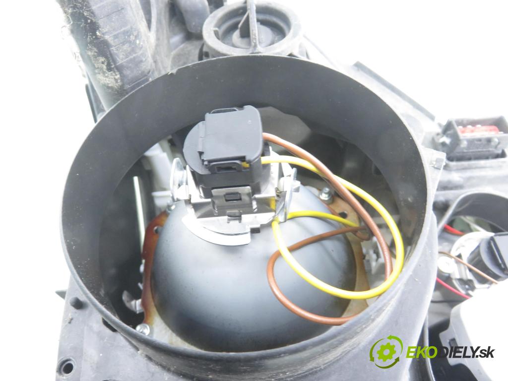 OPEL VECTRA C (Z02) SEDAN 2003 90,00 1.8 16V 122 - Z 18 XE 1796,00 světlo LP