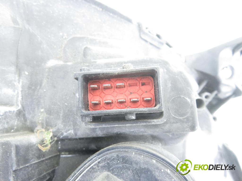 OPEL VECTRA C (Z02) SEDAN 2003 90,00 1.8 16V 122 - Z 18 XE 1796,00 světlo LP