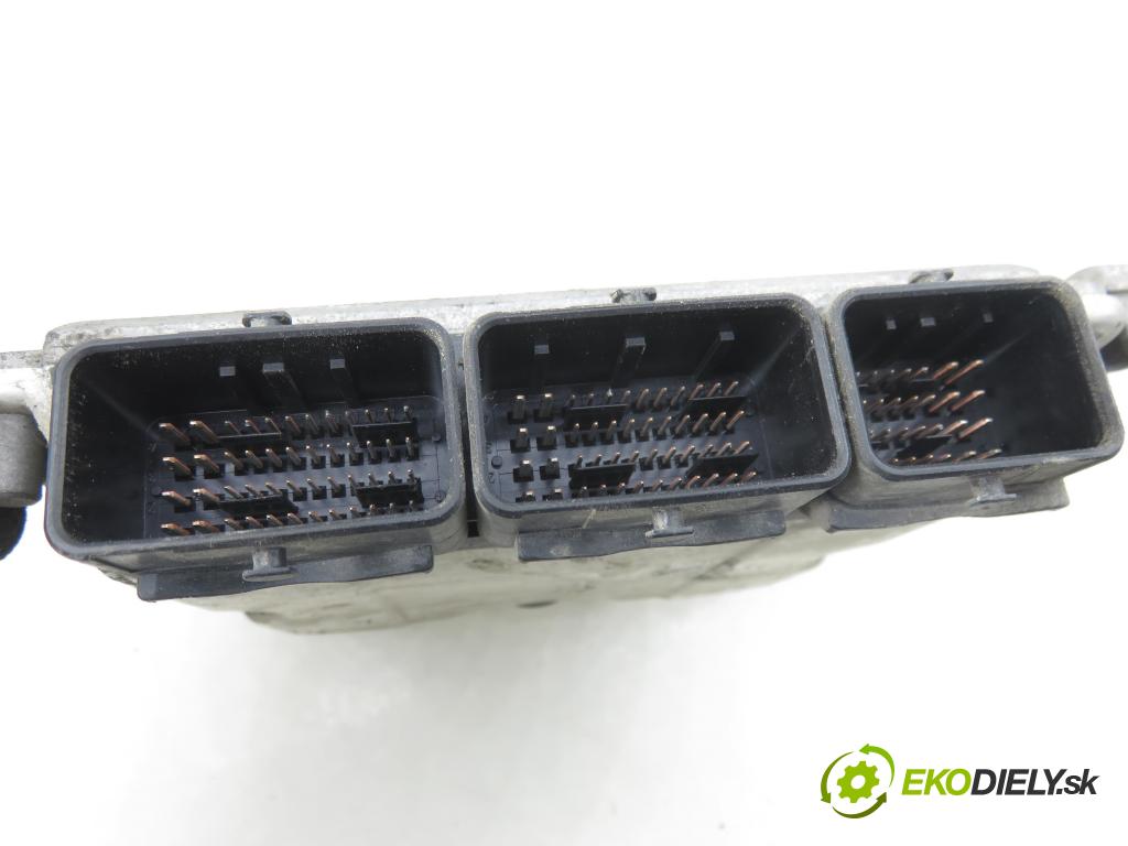 RENAULT TRAFIC II Autobus (JL) BUS 2002 74,00 1.9 dCI 100 (JL0C) - F9Q 760 1870,00 Riadiaca jednotka Motor 0281010632 ; 8200118526