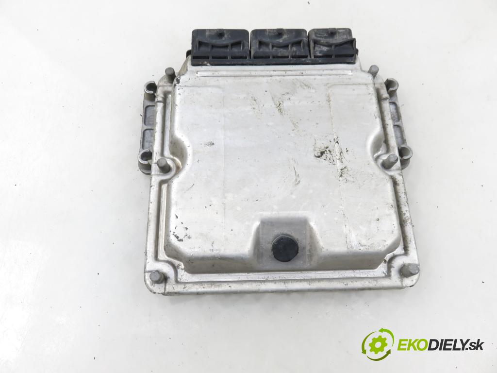 RENAULT TRAFIC II Autobus (JL) BUS 2002 74,00 1.9 dCI 100 (JL0C) - F9Q 760 1870,00 Riadiaca jednotka Motor 0281010632 ; 8200118526