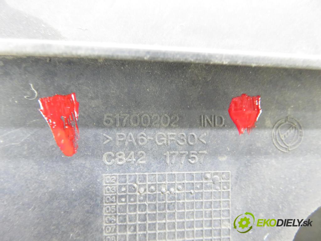 FIAT PANDA (169_) HB 2004 40,00 1.1 54 - 187 A1.000 1108,00 Držiak predný 51700202