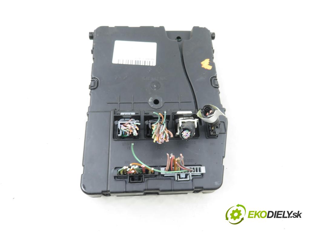 RENAULT SCENIC II (JM0/1_) MINIVAN 2006 96,00 1.9 dCi (JM15) - F9Q 804 1870,00 MODUL BSI 8200606830 ; S118400260G