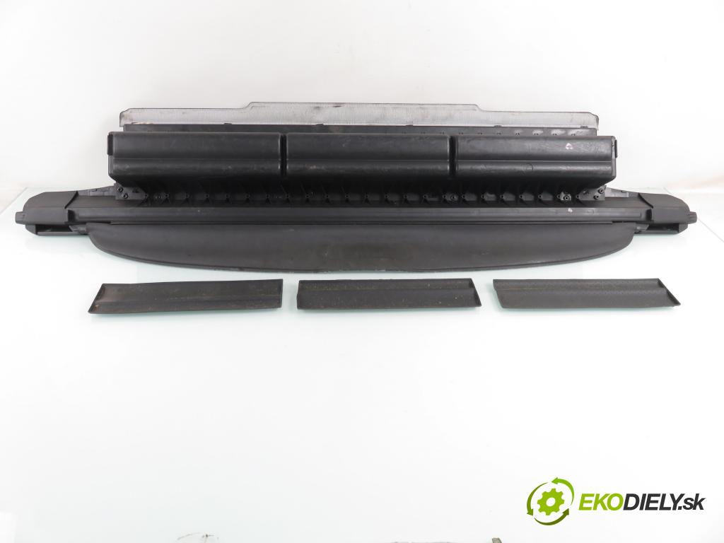 VOLVO V50 (MW) KOMBI 2005 103,00 2.4 - B 5244 S5 2435,00 Roleta kufor 39984055