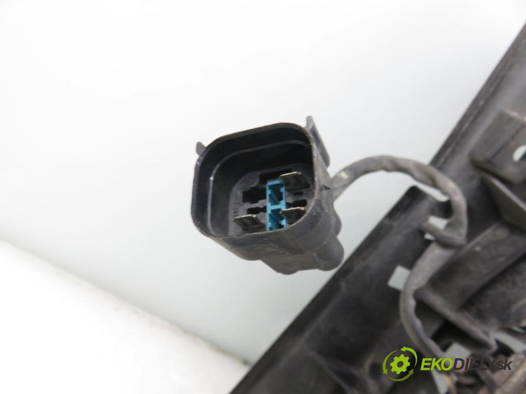 BMW 3 (E46) SEDAN 2001 100,00 320 d 136 - M47 D20 (204D1) 1951,00 ventilátor chladič PODNEBÍ / VODA 7790896 ; 6904768