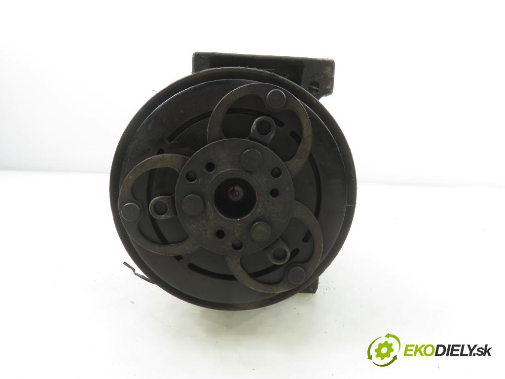 VOLVO V50 (MW) KOMBI 2005 103,00 2.4 - B 5244 S5 2435,00 KOMPRESOR: klimatizace  (Kompresor klimatizace)