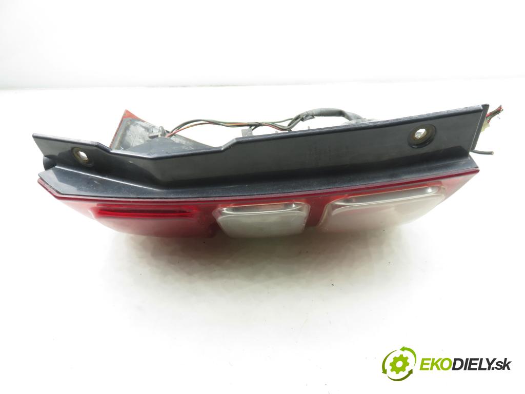 SUZUKI GRAND VITARA II (JT, TE, TD) SUV 2006 95,00 1.9 DDiS 129 4x4 - F9Q 264 1870,00 světlo levé zadní