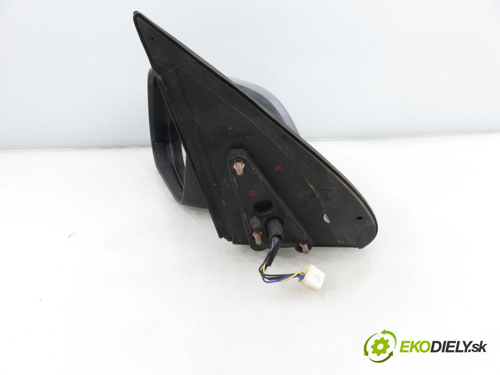 SUZUKI GRAND VITARA II (JT, TE, TD) SUV 2006 95,00 1.9 DDiS 129 4x4 - F9Q 264 1870,00 zpětné zrcátko LE