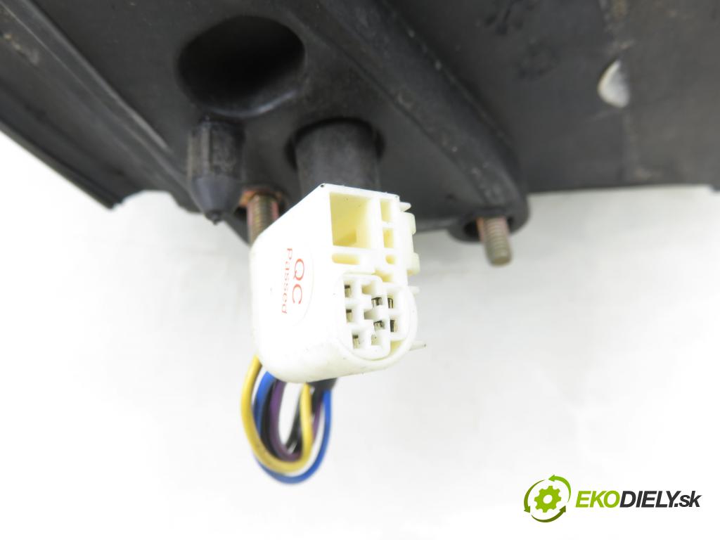 SUZUKI GRAND VITARA II (JT, TE, TD) SUV 2006 95,00 1.9 DDiS 129 4x4 - F9Q 264 1870,00 zpětné zrcátko LE