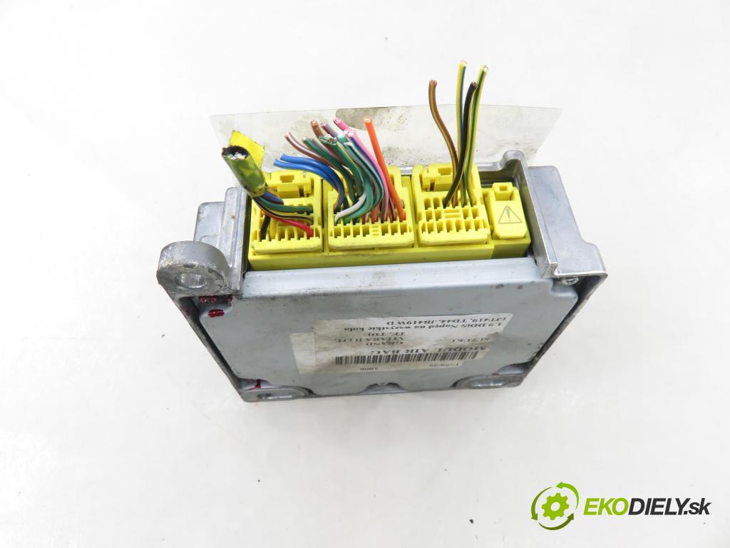 SUZUKI GRAND VITARA II (JT, TE, TD) SUV 2006 95,00 1.9 DDiS 129 4x4 - F9Q 264 1870,00 MODUL air BAG 3891065J30