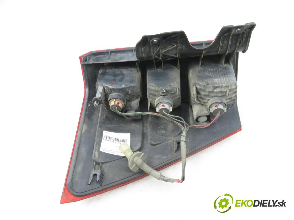 SUZUKI GRAND VITARA II (JT, TE, TD) SUV 2006 95,00 1.9 DDiS 129 4x4 - F9Q 264 1870,00 světlo pravé zadní 22059079