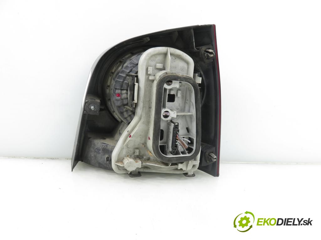 VW POLO (9N_) HB 2006 51,00 1.4 TDI - BNM 1422,00 světlo levé zadní