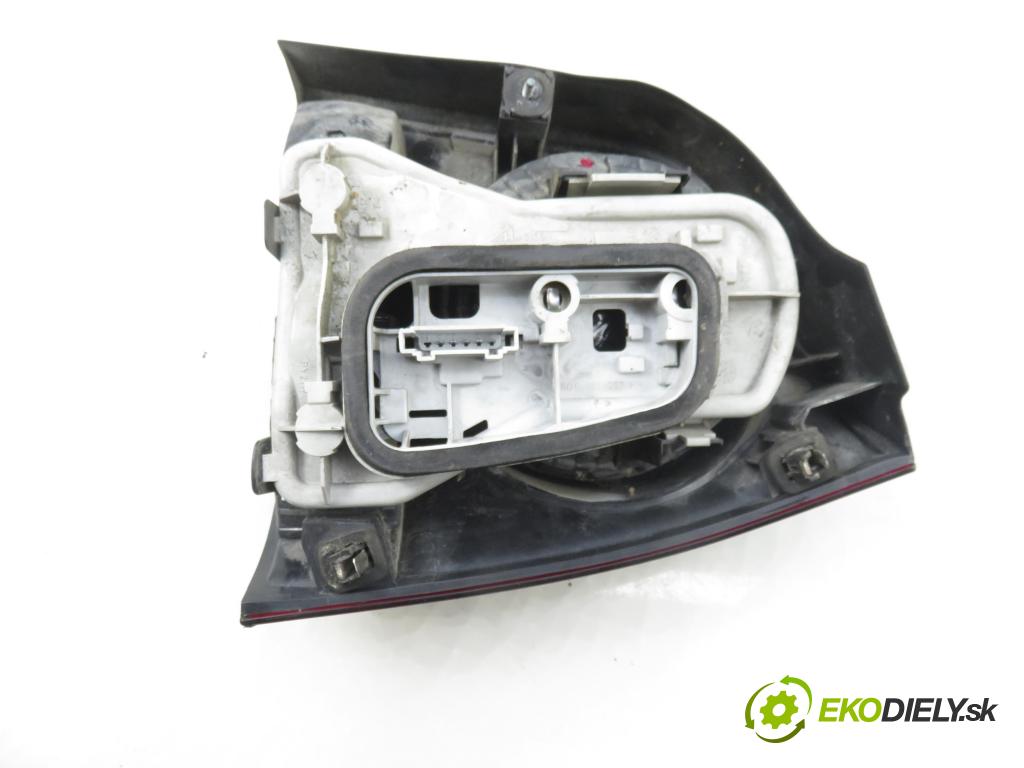 VW POLO (9N_) HB 2006 51,00 1.4 TDI - BNM 1422,00 světlo levé zadní