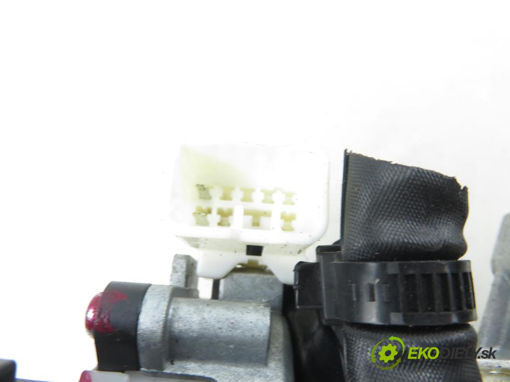 SUZUKI GRAND VITARA II (JT, TE, TD) SUV 2006 95,00 1.9 DDiS 129 4x4 - F9Q 264 1870,00 spínačka SLS18 ; 3397067J0 ; X1T12671M (Spínací skříňka)