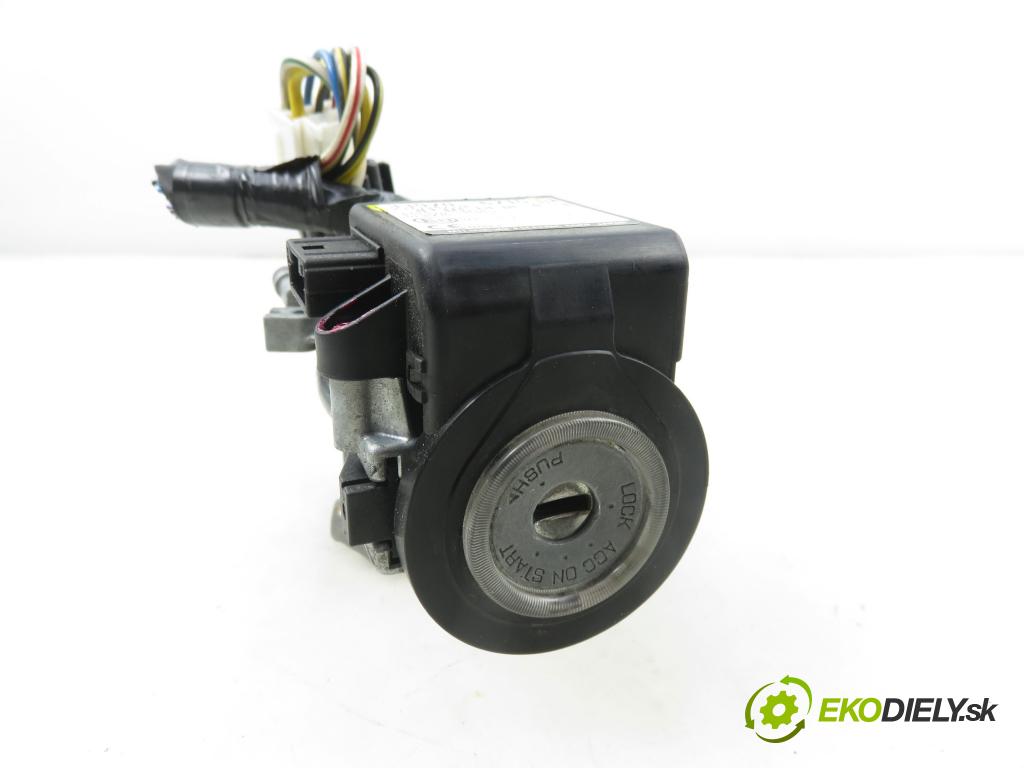 SUZUKI GRAND VITARA II (JT, TE, TD) SUV 2006 95,00 1.9 DDiS 129 4x4 - F9Q 264 1870,00 spínačka SLS18 ; 3397067J0 ; X1T12671M (Spínací skříňka)