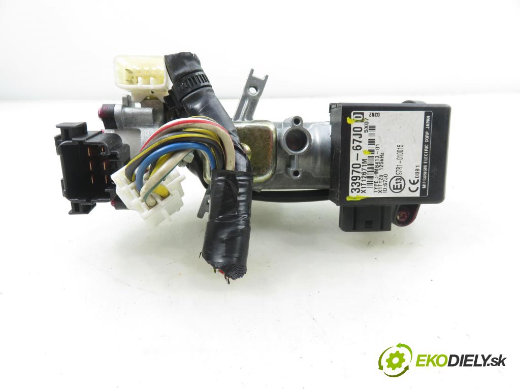 SUZUKI GRAND VITARA II (JT, TE, TD) SUV 2006 95,00 1.9 DDiS 129 4x4 - F9Q 264 1870,00 spínačka SLS18 ; 3397067J0 ; X1T12671M (Spínací skříňka)