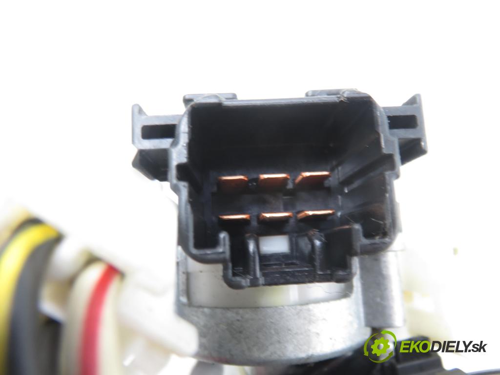 SUZUKI GRAND VITARA II (JT, TE, TD) SUV 2006 95,00 1.9 DDiS 129 4x4 - F9Q 264 1870,00 spínačka SLS18 ; 3397067J0 ; X1T12671M (Spínací skříňka)