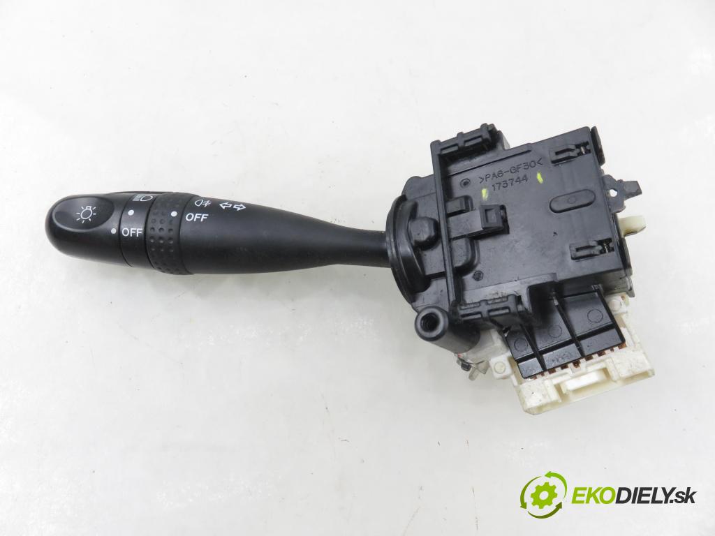 SUZUKI GRAND VITARA II (JT, TE, TD) SUV 2006 95,00 1.9 DDiS 129 4x4 - F9Q 264 1870,00 / páčka ľavá strana 173744