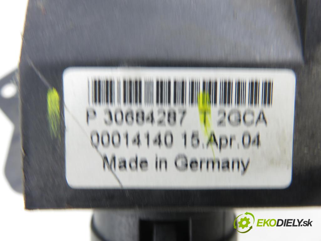 VOLVO V50 (MW) KOMBI 2005 103,00 2.4 - B 5244 S5 2435,00 ZVEDÁK: P30684287