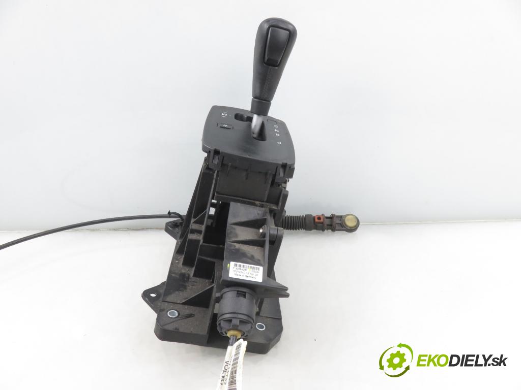 VOLVO V50 (MW) KOMBI 2005 103,00 2.4 - B 5244 S5 2435,00 ZVEDÁK: P30684287