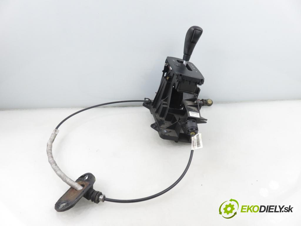 VOLVO V50 (MW) KOMBI 2005 103,00 2.4 - B 5244 S5 2435,00 ZVEDÁK: P30684287