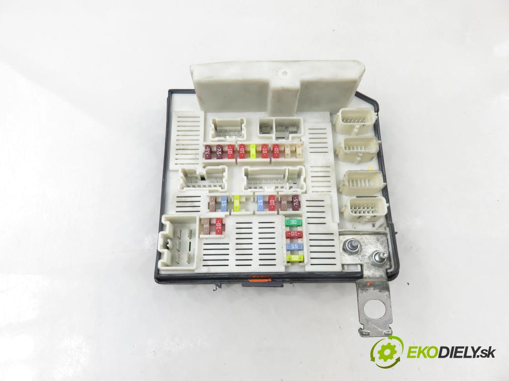 RENAULT SCENIC II (JM0/1_) MINIVAN 2006 96,00 1.9 dCi (JM15) - F9Q 804 1870,00 MODUL BSM 8200455424