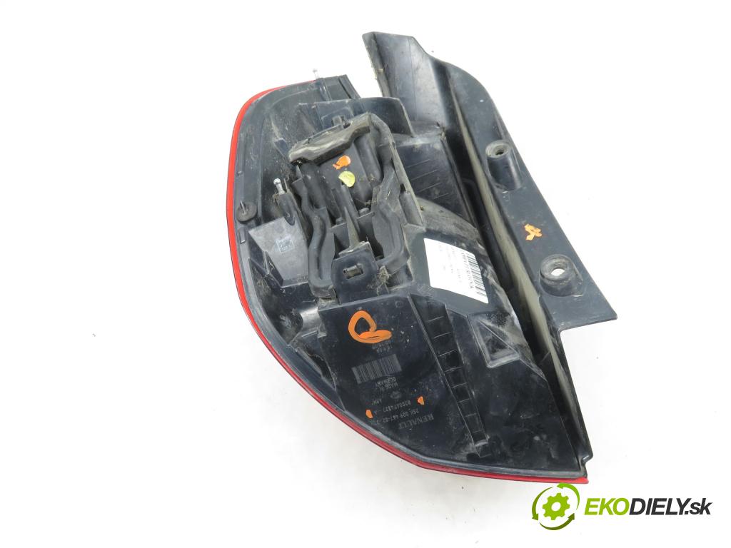 RENAULT SCENIC II (JM0/1_) MINIVAN 2006 96,00 1.9 dCi (JM15) - F9Q 804 1870,00 světlo pravé zadní 8200474327A