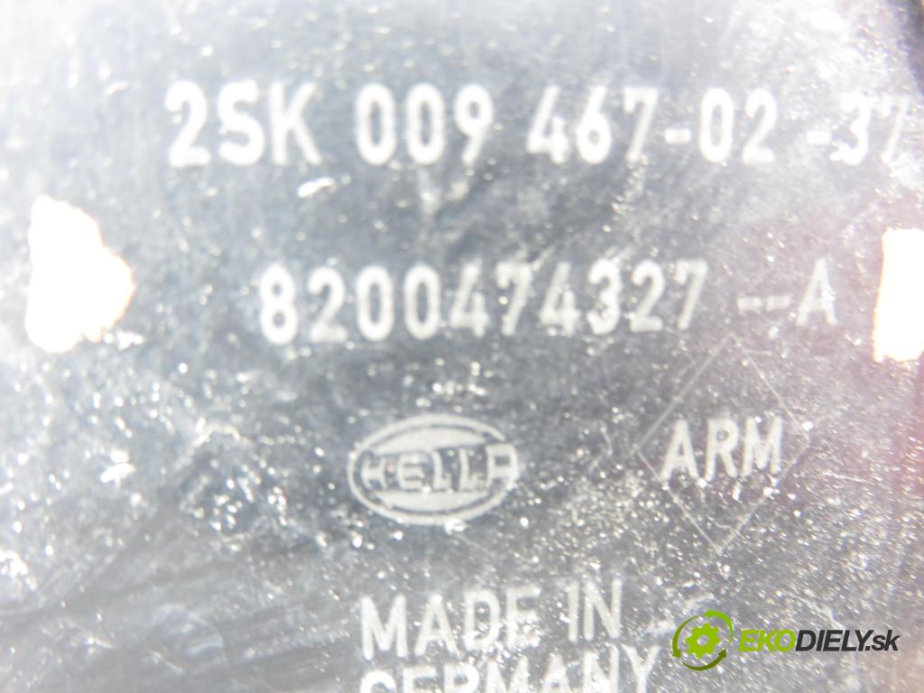 RENAULT SCENIC II (JM0/1_) MINIVAN 2006 96,00 1.9 dCi (JM15) - F9Q 804 1870,00 světlo pravé zadní 8200474327A