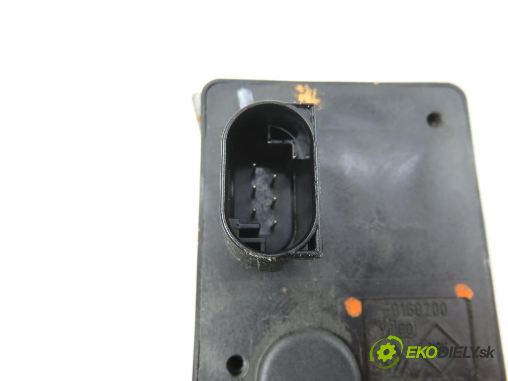 RENAULT SCENIC II (JM0/1_) MINIVAN 2006 96,00 1.9 dCi (JM15) - F9Q 804 1870,00 blokáda tyče volantu 8200468515 ; E0160200