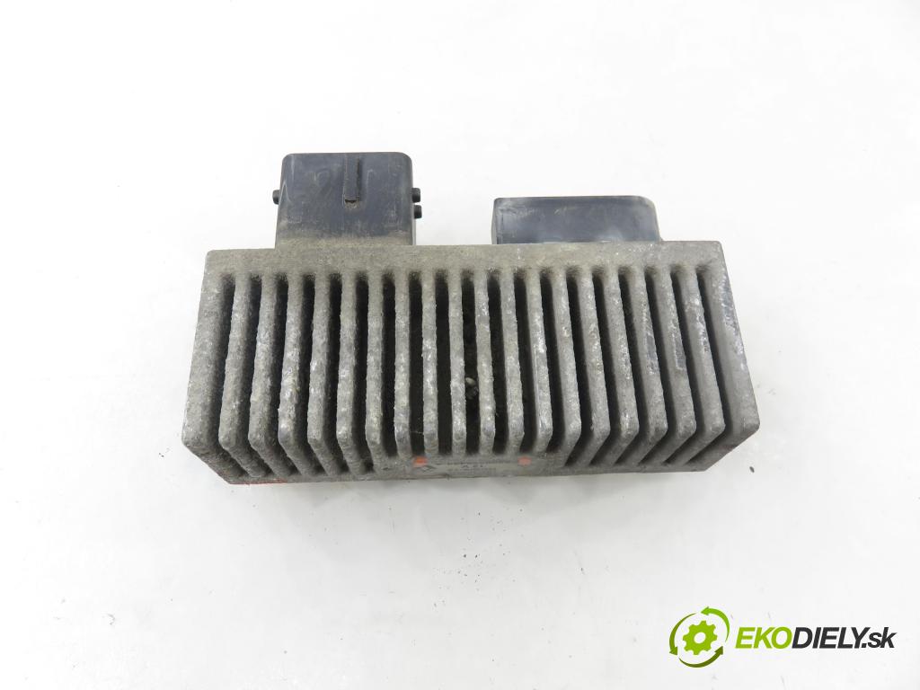 RENAULT SCENIC II (JM0/1_) MINIVAN 2006 96,00 1.9 dCi (JM15) - F9Q 804 1870,00 RELÉ: SWIEC: 8200558438A