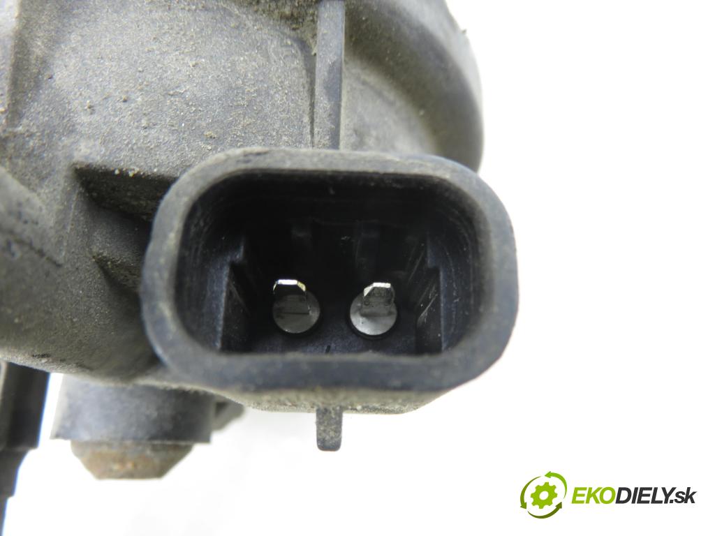 RENAULT SCENIC II (JM0/1_) MINIVAN 2006 96,00 1.9 dCi (JM15) - F9Q 804 1870,00 obal filtra paliva 8200314482 (Kryt palivového filtru)