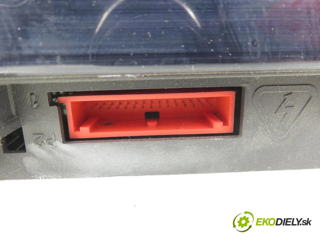 RENAULT SCENIC II (JM0/1_) MINIVAN 2006 96,00 1.9 dCi (JM15) - F9Q 804 1870,00 prístrojovka elektrický P8200494955A