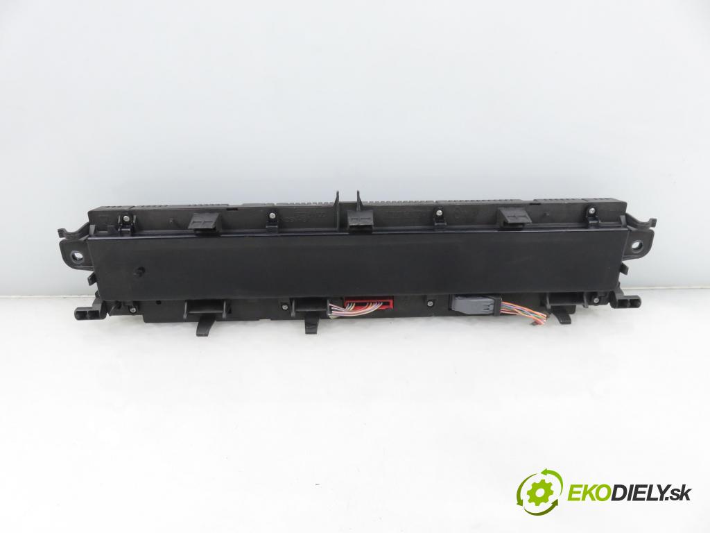 RENAULT SCENIC II (JM0/1_) MINIVAN 2006 96,00 1.9 dCi (JM15) - F9Q 804 1870,00 prístrojovka elektrický P8200494955A