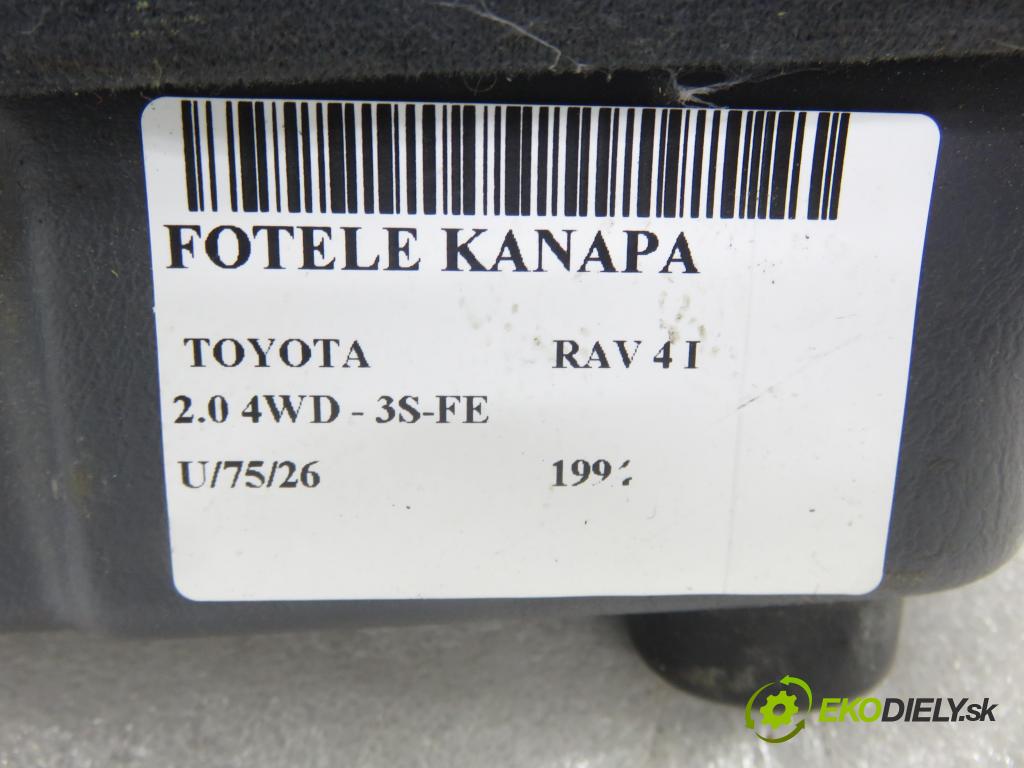 TOYOTA RAV 4 I (_A1_) SUV 1994 95,00 2.0 4WD - 3S-FE 1998,00 sedadlo zadní část 