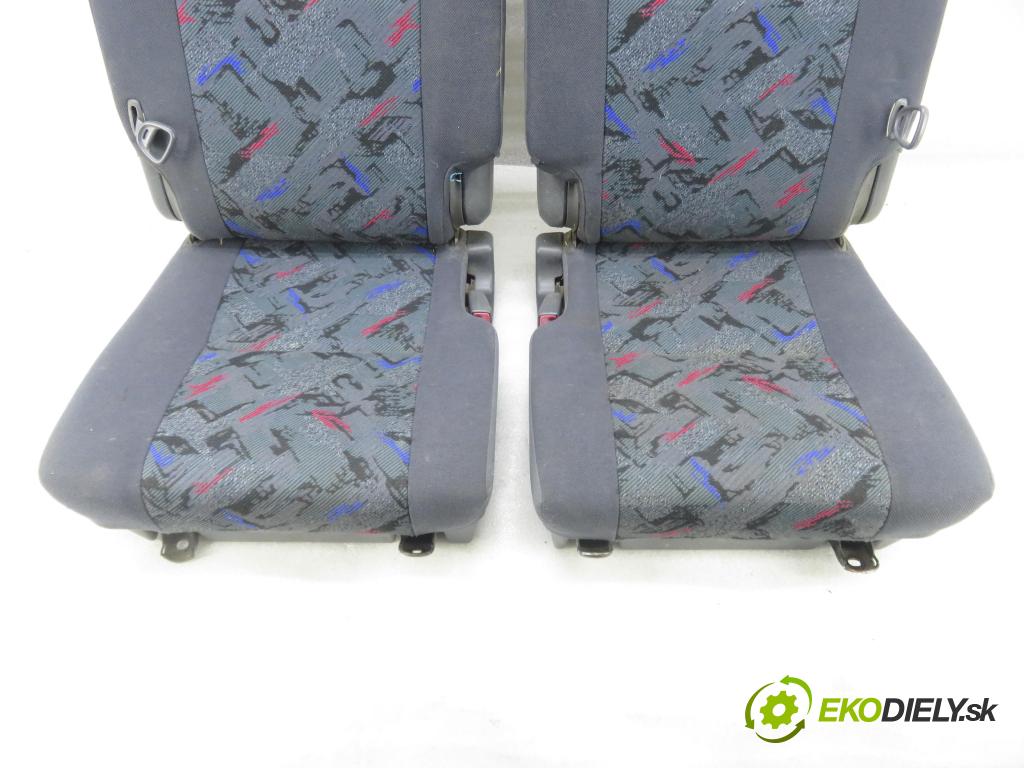 TOYOTA RAV 4 I (_A1_) SUV 1994 95,00 2.0 4WD - 3S-FE 1998,00 Sedadlo zadná