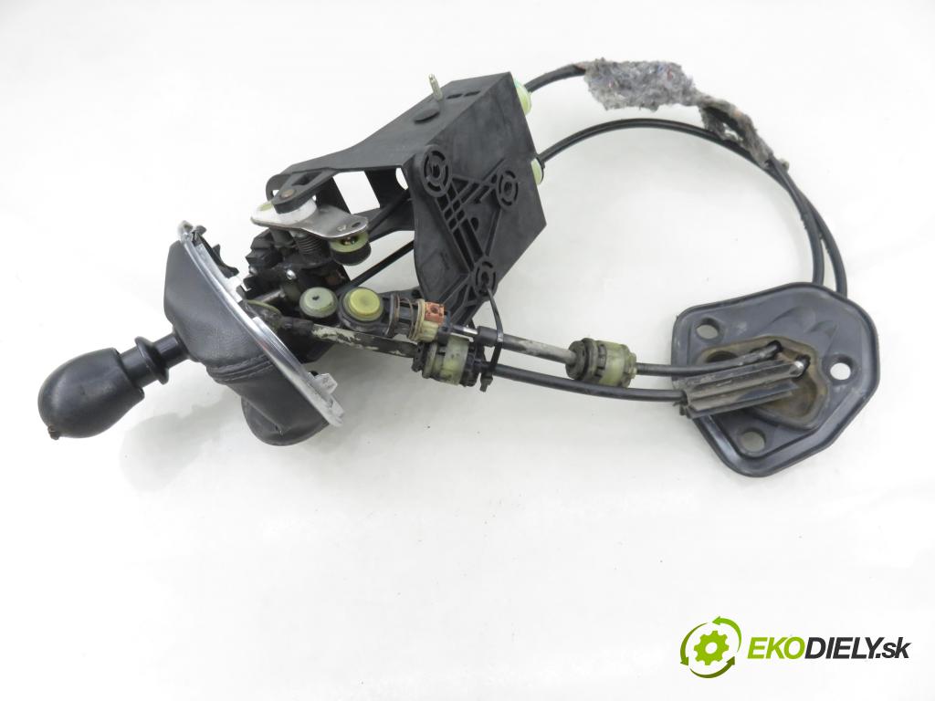 RENAULT SCENIC II (JM0/1_) MINIVAN 2006 96,00 1.9 dCi (JM15) - F9Q 804 1870,00 ZVEDÁK: 8200587252