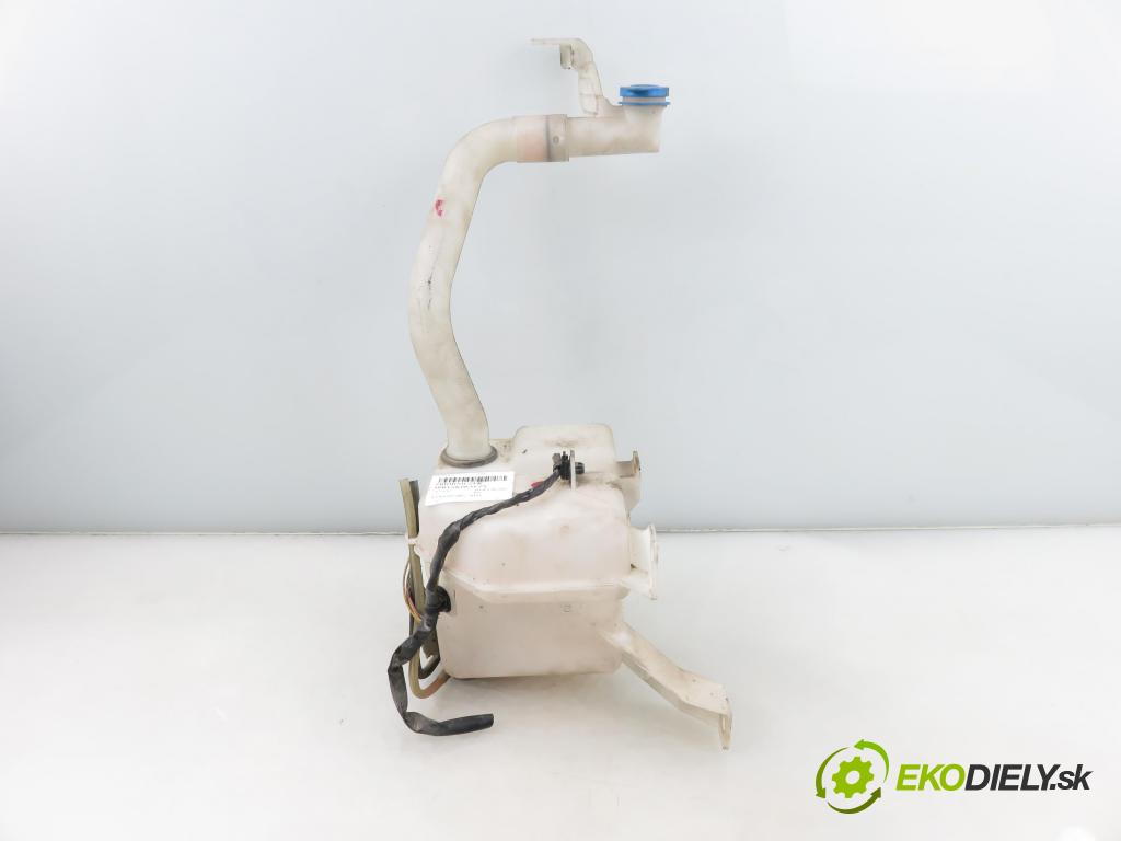 SUZUKI SWIFT III (MZ, EZ) HB 2006 68,00 1.3 4x4 (RS 413) - M13A 1328,00 nádržka ostřikovačů  (Klika dveří ostatní)