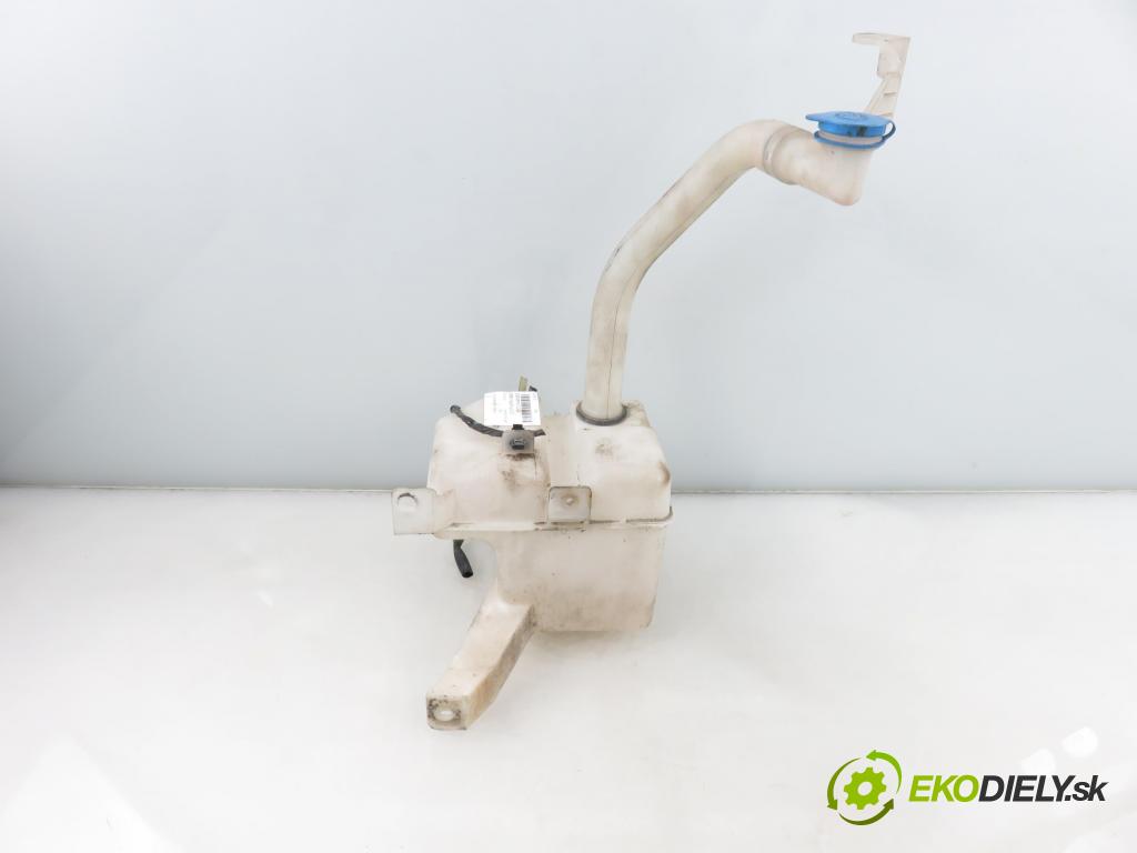 SUZUKI SWIFT III (MZ, EZ) HB 2006 68,00 1.3 4x4 (RS 413) - M13A 1328,00 nádržka ostřikovačů  (Klika dveří ostatní)