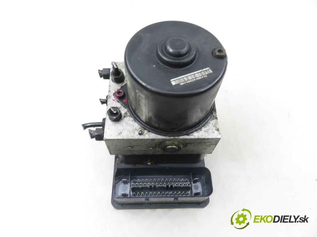 VW GOLF IV (1J1) HB 2002 66,00 1.9 TDI 90 - ALH 1896,00 Pumpa ABS 1C0907379E ; 10096003133 ; 1J0614517E (Pumpa ABS)