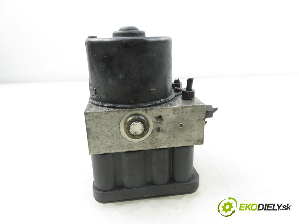 VW GOLF IV (1J1) HB 2002 66,00 1.9 TDI 90 - ALH 1896,00 Pumpa ABS 1C0907379E ; 10096003133 ; 1J0614517E (Pumpa ABS)