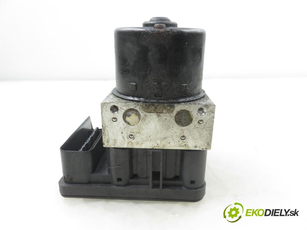 VW GOLF IV (1J1) HB 2002 66,00 1.9 TDI 90 - ALH 1896,00 Pumpa ABS 1C0907379E ; 10096003133 ; 1J0614517E (Pumpa ABS)