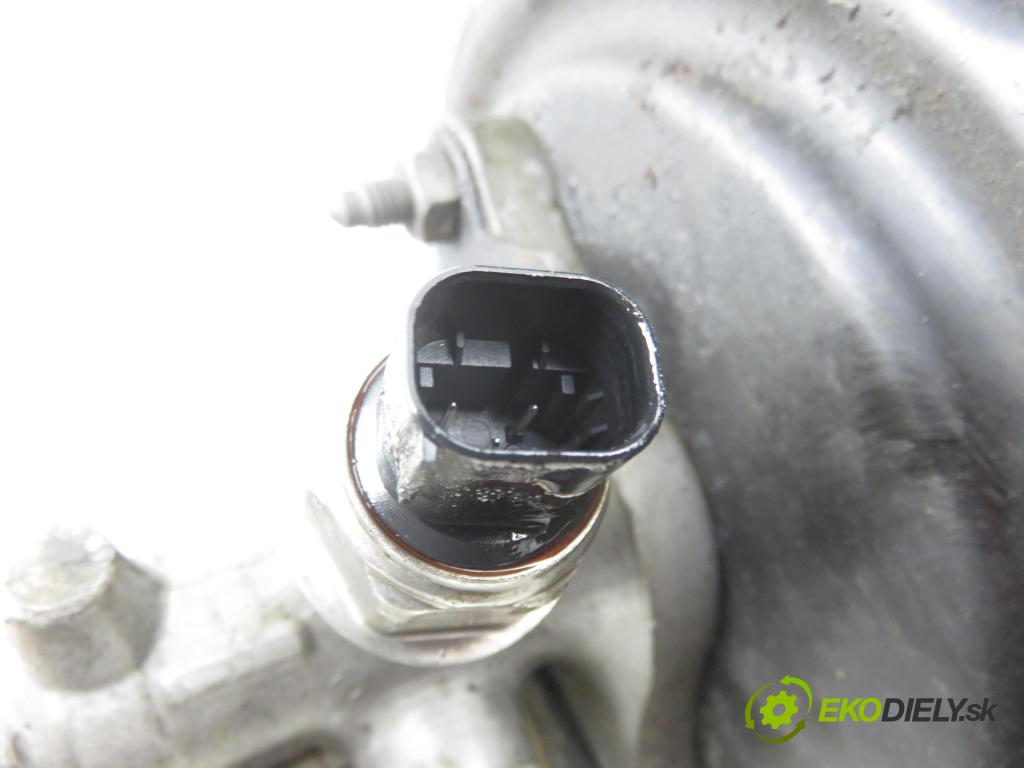 VW GOLF IV (1J1) HB 2002 66,00 1.9 TDI 90 - ALH 1896,00 posilovač 1J1614105Q ; 03786206034 (Servočerpadlo)