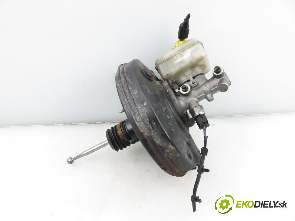 VW GOLF IV (1J1) HB 2002 66,00 1.9 TDI 90 - ALH 1896,00 posilovač 1J1614105Q ; 03786206034 (Servočerpadlo)