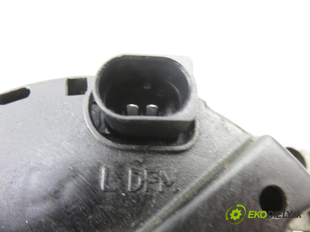 VW GOLF IV (1J1) HB 2002 66,00 1.9 TDI 90 - ALH 1896,00 Alternátor 038903023S (Alternátor)