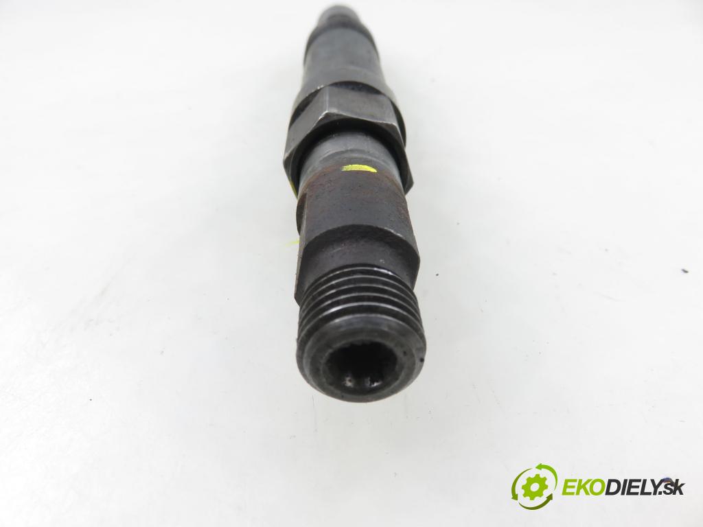 FORD TRANSIT Furgon (FA_ _) FURGON 2000 66,00 2.4 DI (FAA_, FAB_, FAC_, FAD_) - D2FA 2402,00 vstrekovač TJBB02 (Vstrekovač paliva)