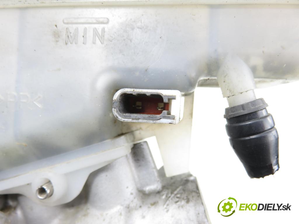 SUZUKI GRAND VITARA II (JT, TE, TD) SUV 2006 95,00 1.9 DDiS 129 4x4 - F9Q 264 1870,00 Posilovač 0204023129 (Servočerpadlo)